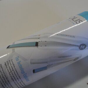 Flat Iron - Made for Travel